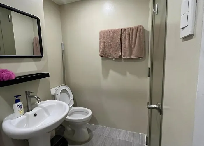 Apartment Cozy Across Ayala Mall *