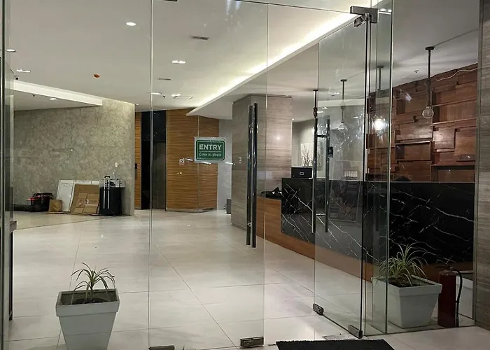 Cozy Across Ayala Mall Apartment Cebu Stadt
