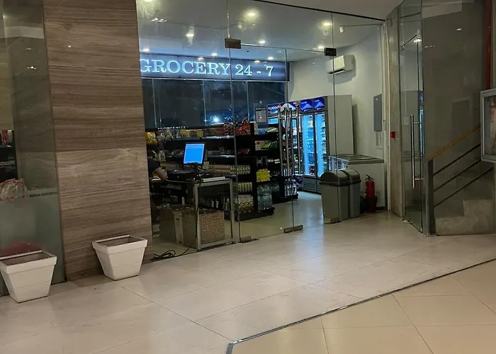 Cozy Across Ayala Mall * Cebu Stadt